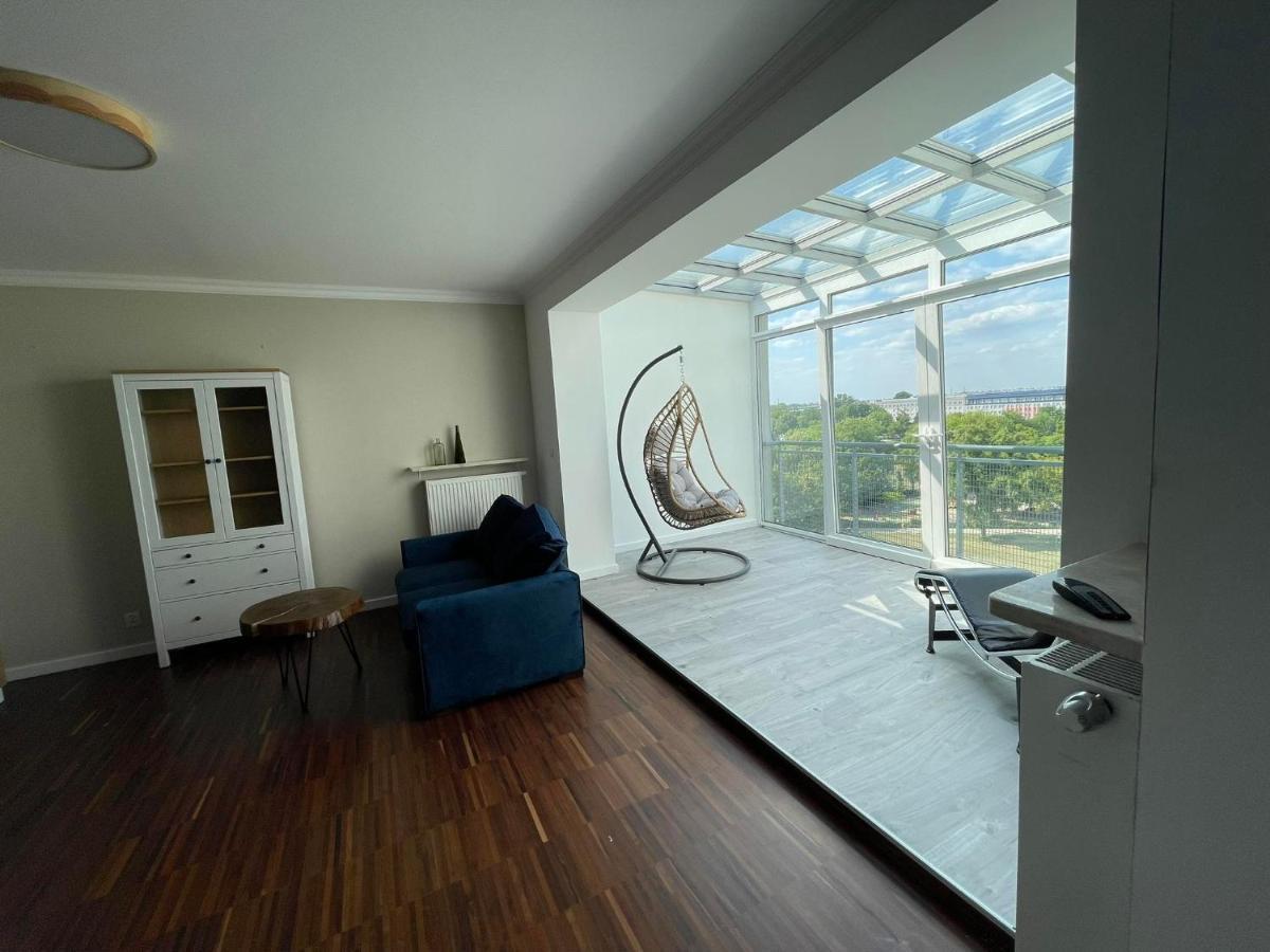 Better Rentral: Kobielska 6 With Free Parking And Park View Terrace Warsaw