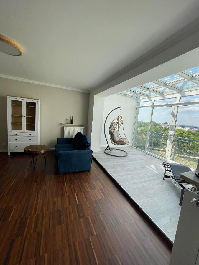 Better Rentral: Kobielska 6 With Free Parking And Park View Terrace Butas Warsaw